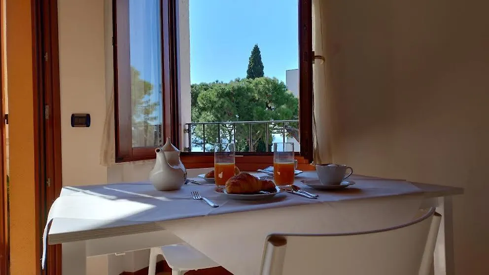 B&B Agora' Gardone Riviera 0*,  Italy